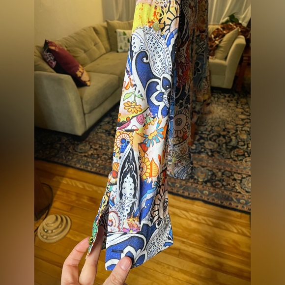 Spense Floral Button Down Blouse - Picture 4 of 6